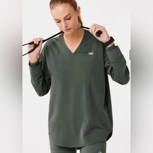 FIGS Halle Scrub Top V-Neck Cuff Long Sleeve Tunic Moss Green Women’s Small
